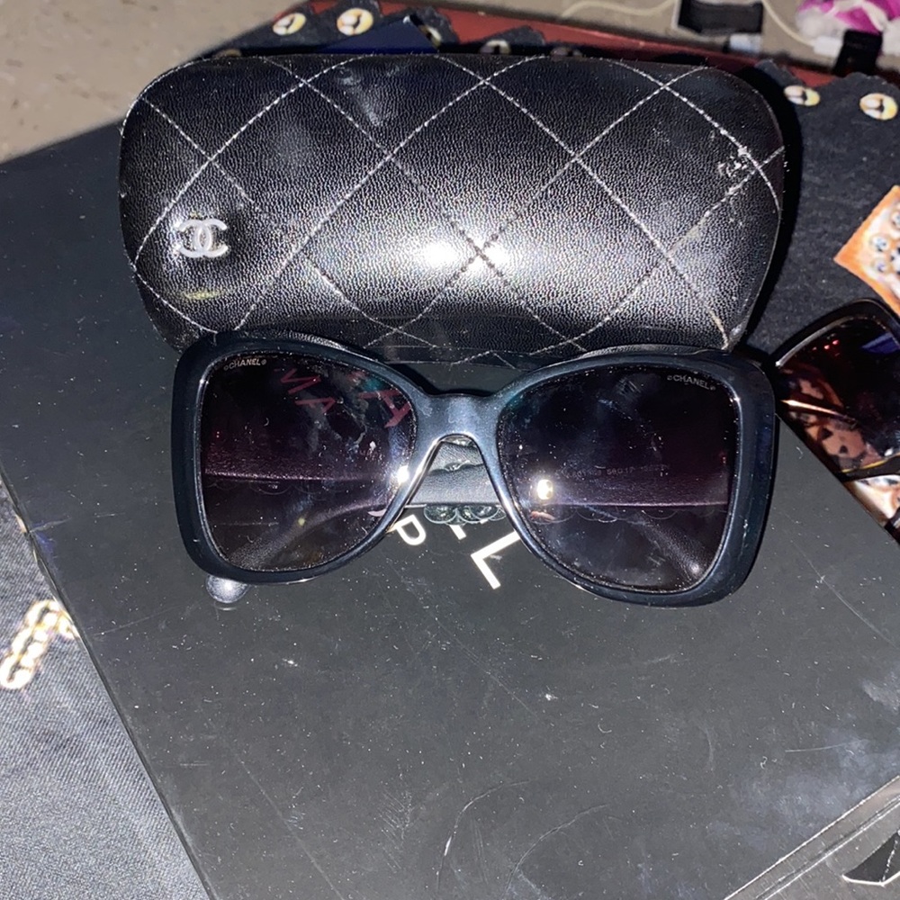 Chanel sunglasses 🕶 - Picture 7 of 7